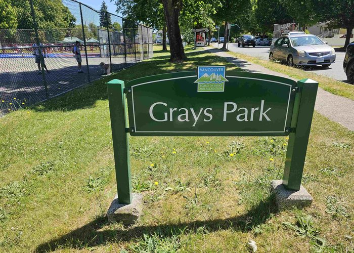 856 33RD Avenue, Vancouver, BC V5V 3A5 |  Photo 2