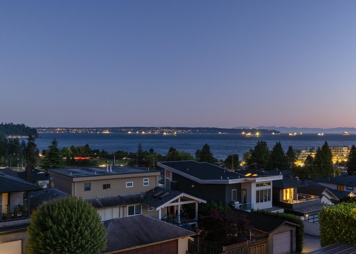 1104 Esquimalt Avenue, West Vancouver, BC V7T 1K1 |  Photo 37