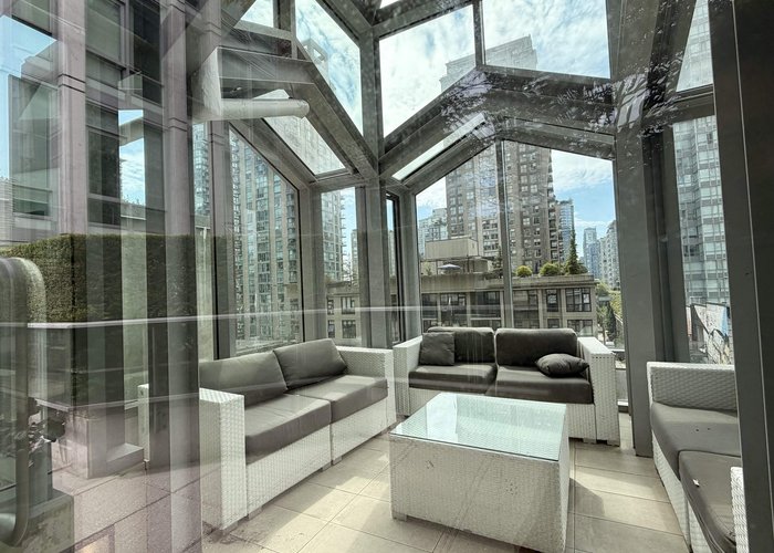2006 - 535 Smithe Street, Vancouver, BC V6B 0H2 | Dolce Photo 57