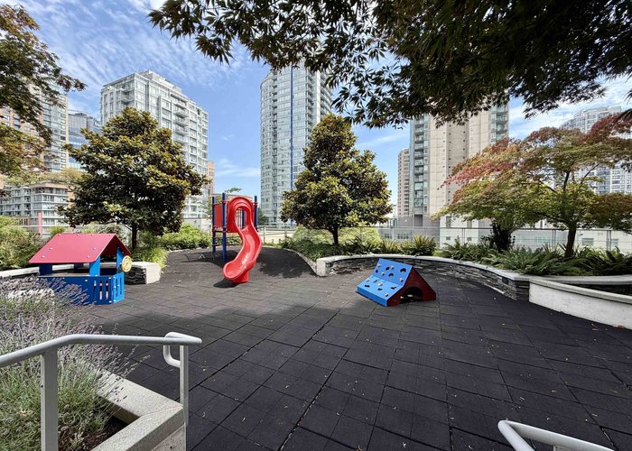 2006 - 535 Smithe Street, Vancouver, BC V6B 0H2 | Dolce Photo 61