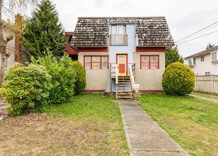 4939 Sidley Street, Burnaby, BC V5J 1T6 |  Photo 3