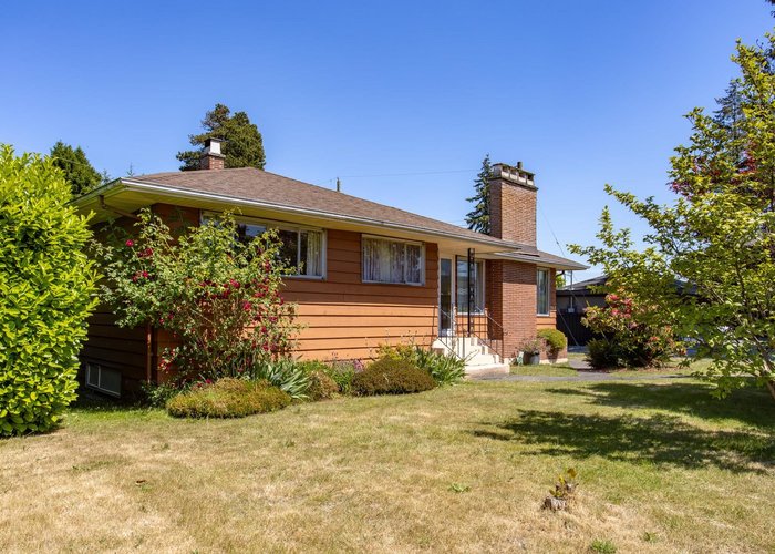 7864 Langley Street, Burnaby, BC V3N 3Z8 |  Photo 29