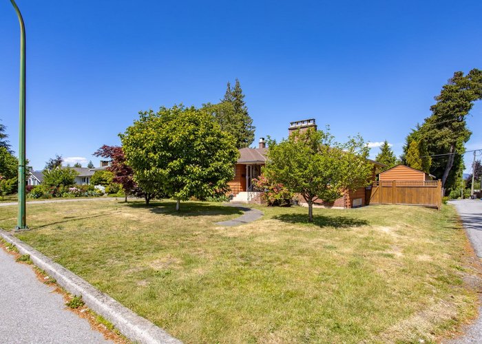 7864 Langley Street, Burnaby, BC V3N 3Z8 |  Photo 30