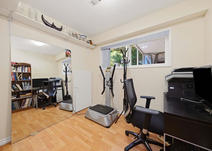 693 Plymouth Drive, North Vancouver, BC V7H 2H5 |  Photo 49
