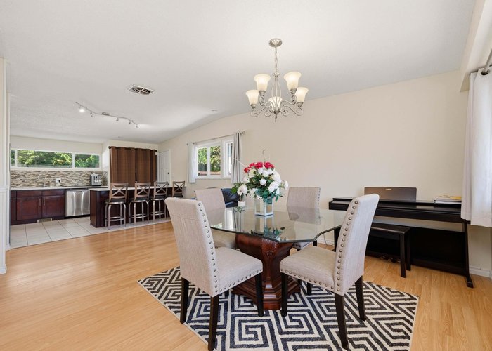 693 Plymouth Drive, North Vancouver, BC V7H 2H5 |  Photo 39