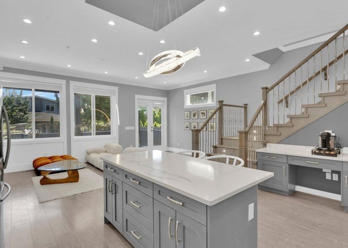 15456 Russell Avenue, White Rock, BC V4B 2R3 |  Photo 36