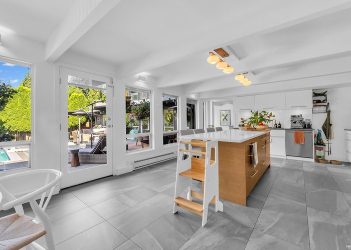 1555 Queens Avenue, West Vancouver, BC V7V 0B2 |  Photo 19