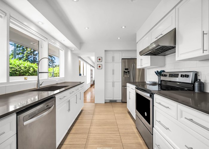 947 Evergreen Place, North Vancouver, BC V7R 1R5 |  Photo 41