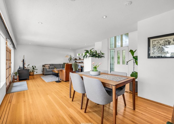 947 Evergreen Place, North Vancouver, BC V7R 1R5 |  Photo 35