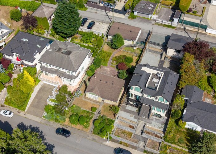 7280 Barnet Road, Burnaby, BC V5A 1E2 |  Photo 18