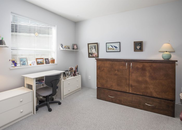 15662 Semiahmoo Avenue, White Rock, BC V4B 1V4 |  Photo 35