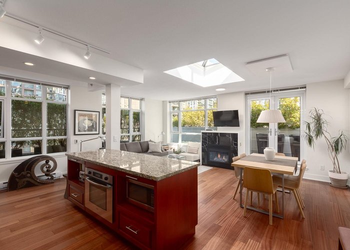 PH803 - 988 Richards Street, Vancouver, BC V6B 8R2 |  Photo 40
