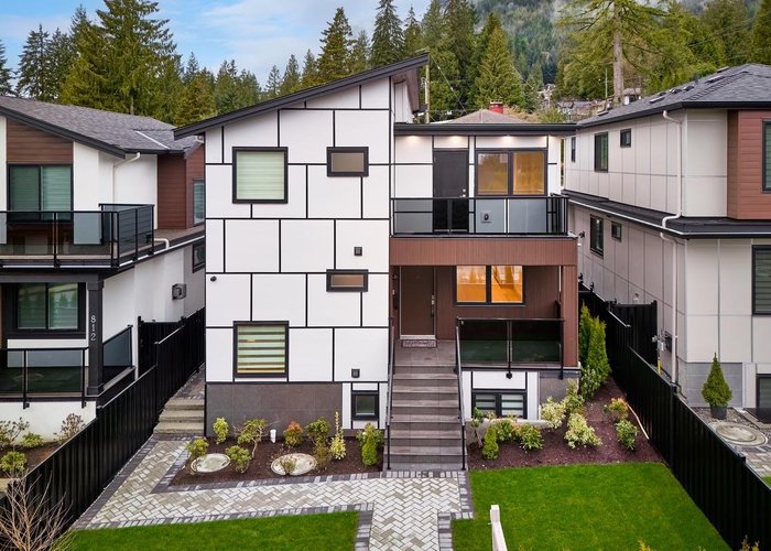 806 Montroyal Boulevard, North Vancouver, BC V7R 2G6 |  Photo 36