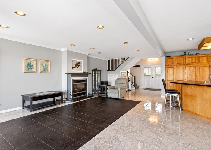 20346 Wharf Street, Maple Ridge, BC V2X 1Z3 |  Photo 44
