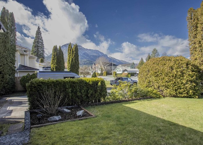 40251 Kalodon Road, Squamish, BC V0N 1T0 |  Photo 61