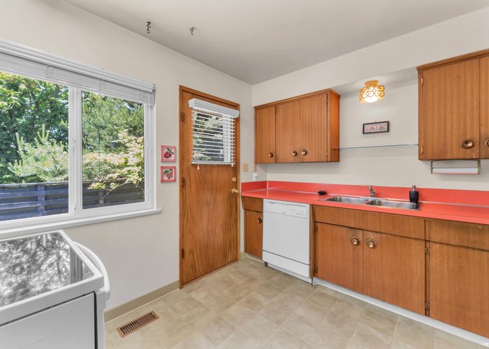 9451 Chapmond Crescent, Richmond, BC V7E 1M6 |  Photo 39