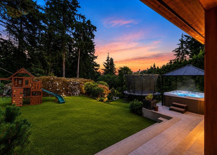3706 Southridge Place, West Vancouver, BC V7V 3H8 |  Photo 66