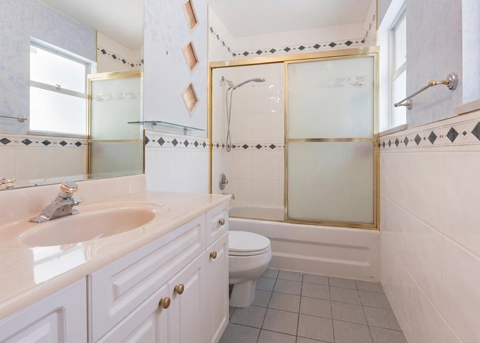 3099 Dryden Way, North Vancouver, BC V7K 2A3 |  Photo 33