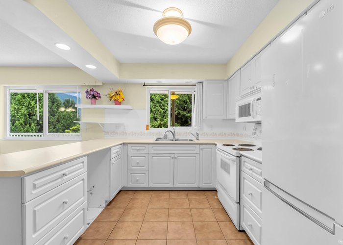 568 St. Giles Road, West Vancouver, BC V7S 1L8 |  Photo 46