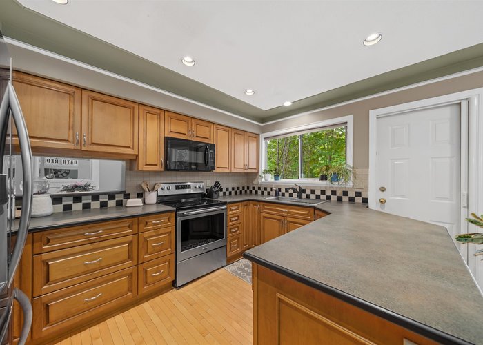 175 - 1140 Castle Crescent, Port Coquitlam, BC V3C 5R4 |  Photo 45