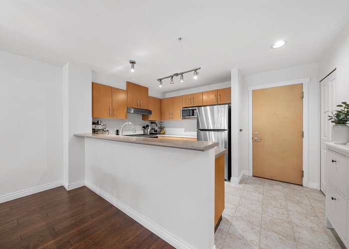 208 - 500 Klahanie Drive, Port Moody, BC V3H 5L1 |  Photo 42