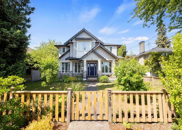 738 13TH Street, North Vancouver, BC V7L 2M7 |  Photo 49