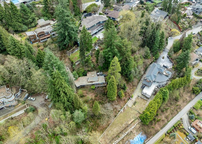 7356 Braeside Drive, Burnaby, BC V5A 1G1 |  Photo 35