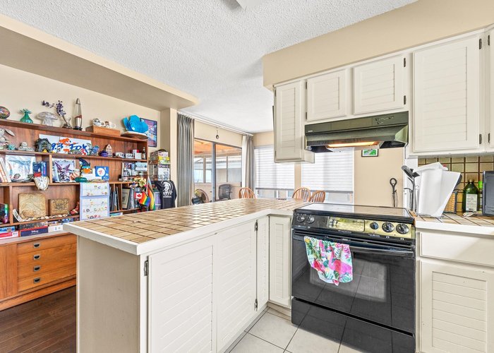 14471 Magdalen Crescent, White Rock, BC V4B 2W1 |  Photo 49