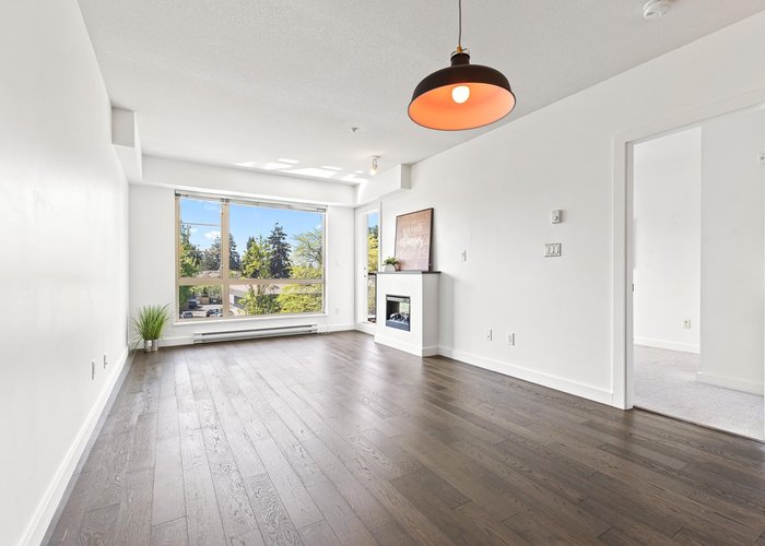 303 - 1330 Marine Drive, North Vancouver, BC V7P 1T4 |  Photo 23
