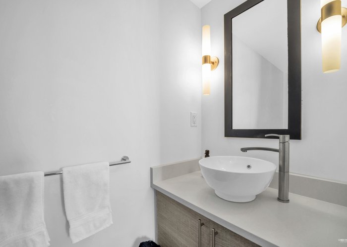 401 - 122 3RD Street, North Vancouver, BC V7L 1E6 |  Photo 35
