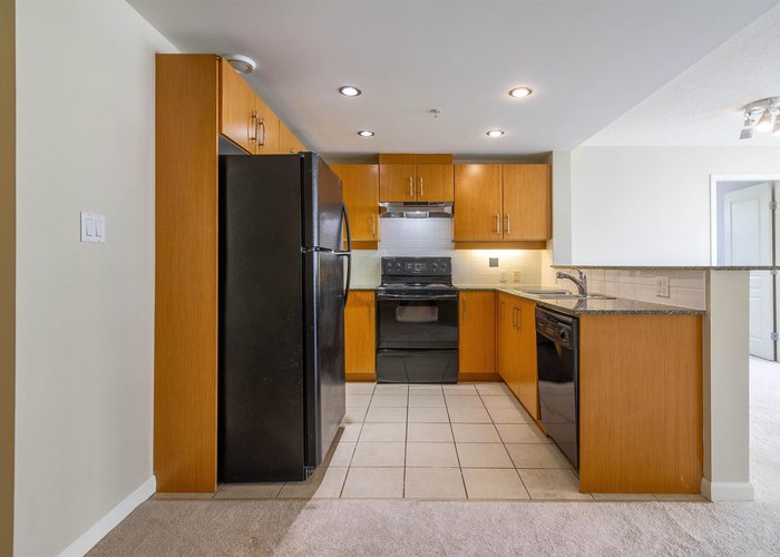 303 - 9298 University Crescent, Burnaby, BC V5A 4X8 |  Photo 36