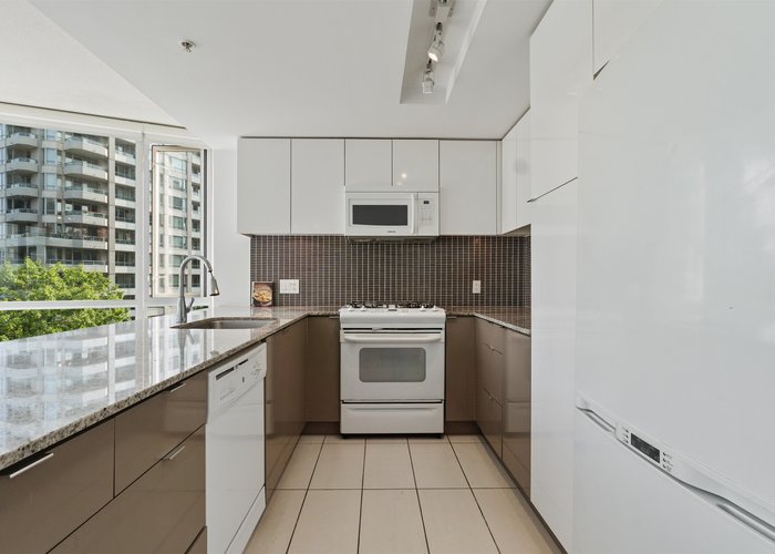 302 - 4808 Hazel Street, Burnaby, BC V5H 0A2 |  Photo 28