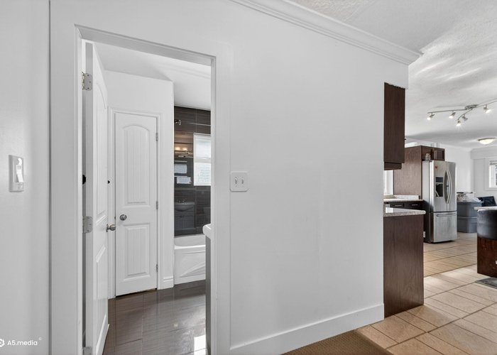 14032 Grosvenor Road, Surrey, BC V3R 5G5 |  Photo 58