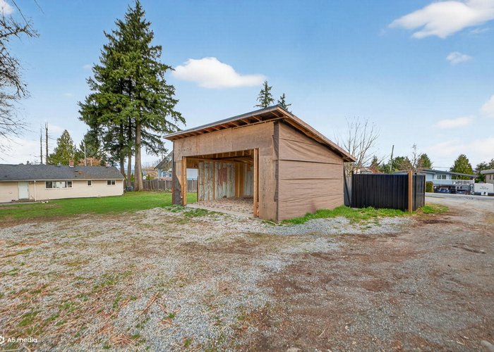 14032 Grosvenor Road, Surrey, BC V3R 5G5 |  Photo 73