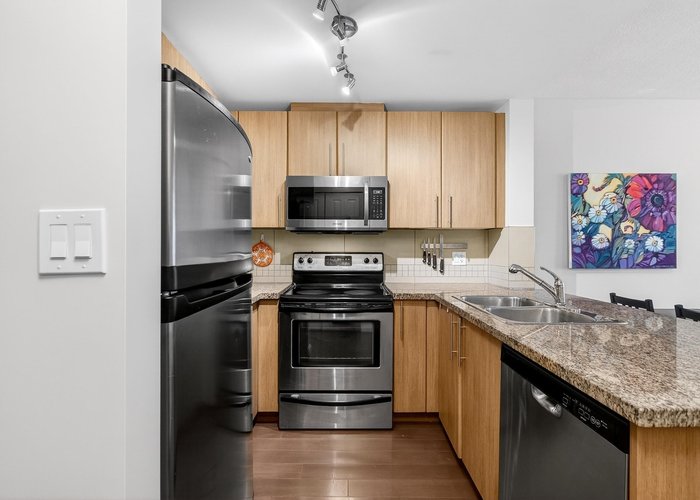 2503 - 892 Carnarvon Street, New Westminster, BC V3M 0C5 |  Photo 38