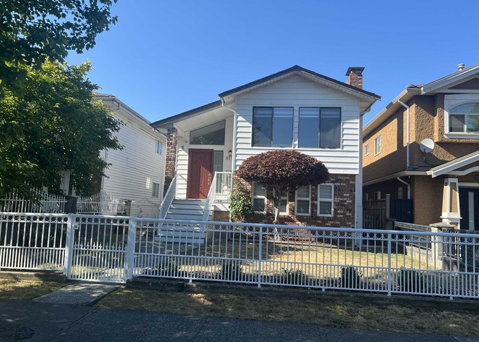 817 51 Avenue, Vancouver, BC V5X 1E4 |  Photo 1