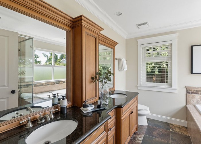 4904 Chalet Place, North Vancouver, BC V7R 4X4 |  Photo 55