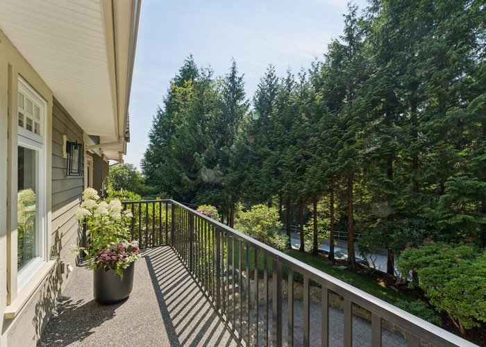 4904 Chalet Place, North Vancouver, BC V7R 4X4 |  Photo 44