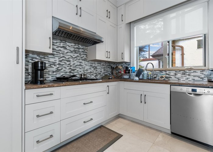 5578 Elizabeth Street, Vancouver, BC V5Y 3J9 |  Photo 13