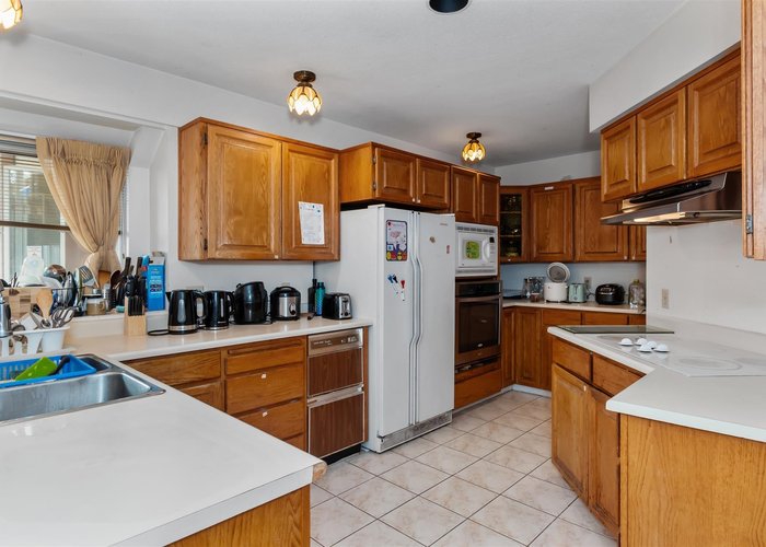 5564 Elizabeth Street, Vancouver, BC V5Y 3J9 |  Photo 18