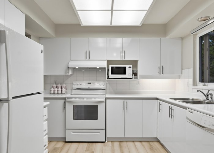 303 - 106 Kings Road, North Vancouver, BC V7N 2L8 |  Photo 24