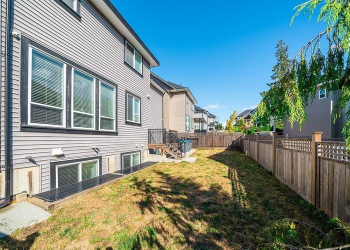 18070 67 Avenue, Surrey, BC V3S 8C3 |  Photo 73