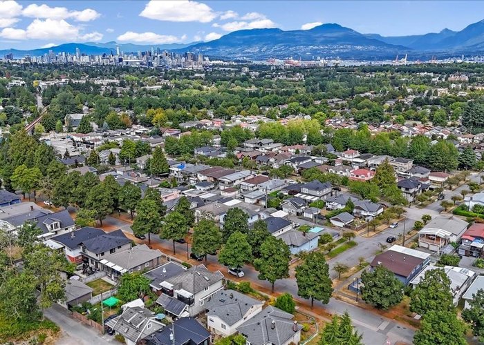 2593 25TH Avenue, Vancouver, BC V5R 1H2 |  Photo 10