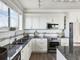 305 - 11862 226 Street, Maple Ridge, BC V2X 9C8 |  Photo 1