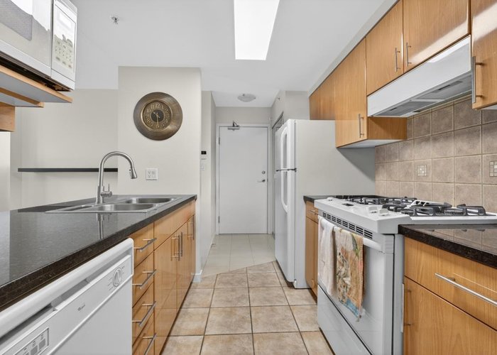 1505 - 193 Aquarius Mews, Vancouver, BC V6Z 2Z2 |  Photo 34