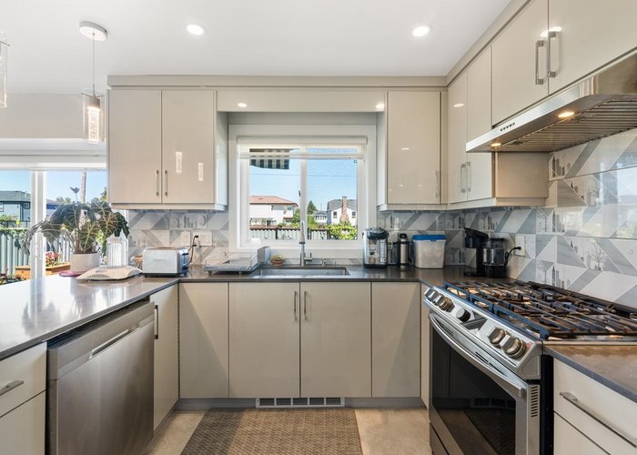 15271 95 Avenue, Surrey, BC V3R 9C5 |  Photo 30