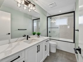 1324 15TH Street, North Vancouver, BC V7P 1N2 |  Photo 16