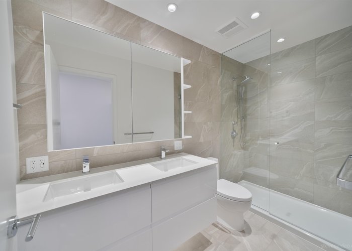 705 - 6200 Minoru Boulevard, Richmond, BC V6Y 0M9 | RC At CF Richmond Centre Photo 46