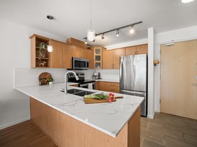 302 - 3142 ST Johns Street, Port Moody, BC V3H 5E5 | Sonrisa Photo R3153787-4.jpg