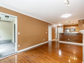 103 - 3625 Windcrest Drive, North Vancouver, BC V7G 2S6 | Ravenwoods Photo R3153802-2.jpg